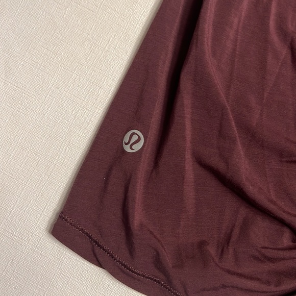 Lululemon Deep Stretch Long Sleeve *Cinch
Arctic Plum - Picture 4 of 6